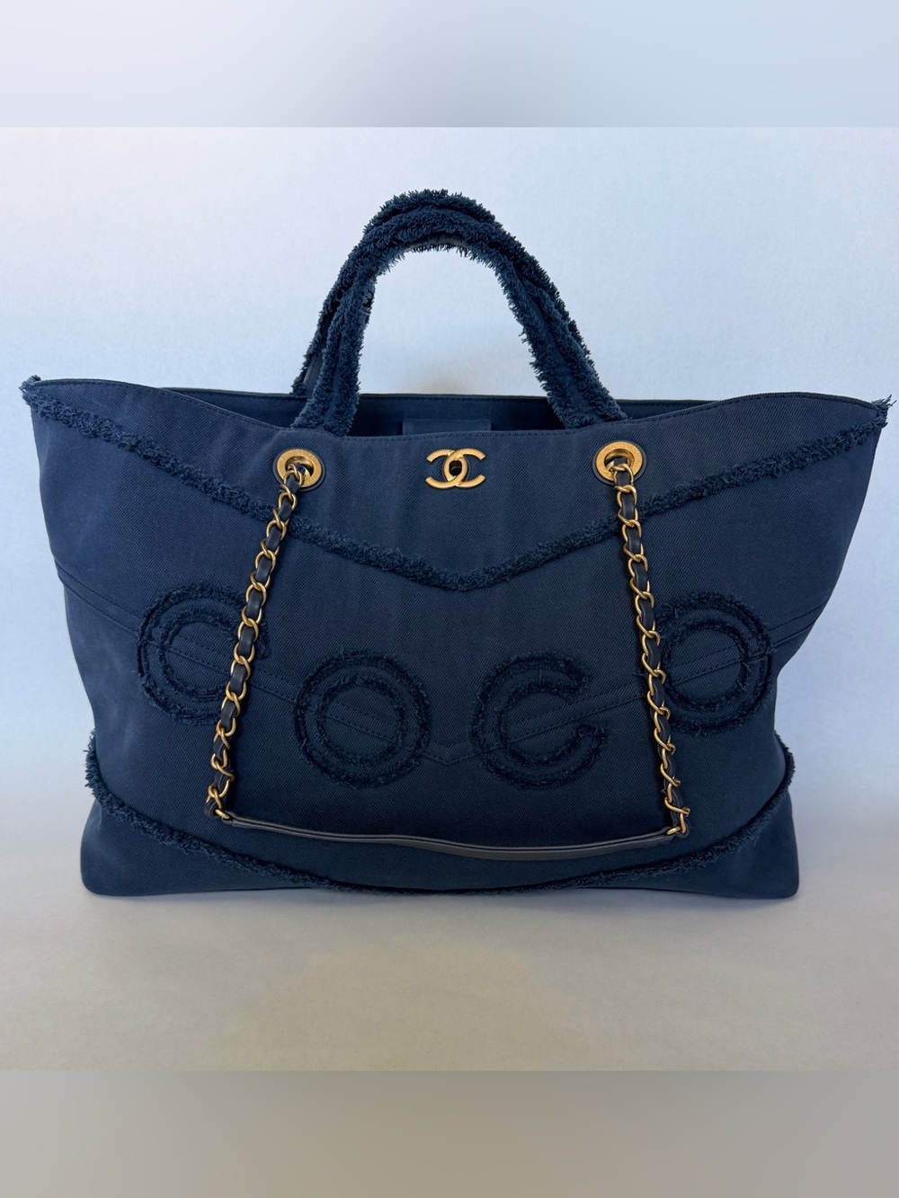 CHANEL Deauville Tote